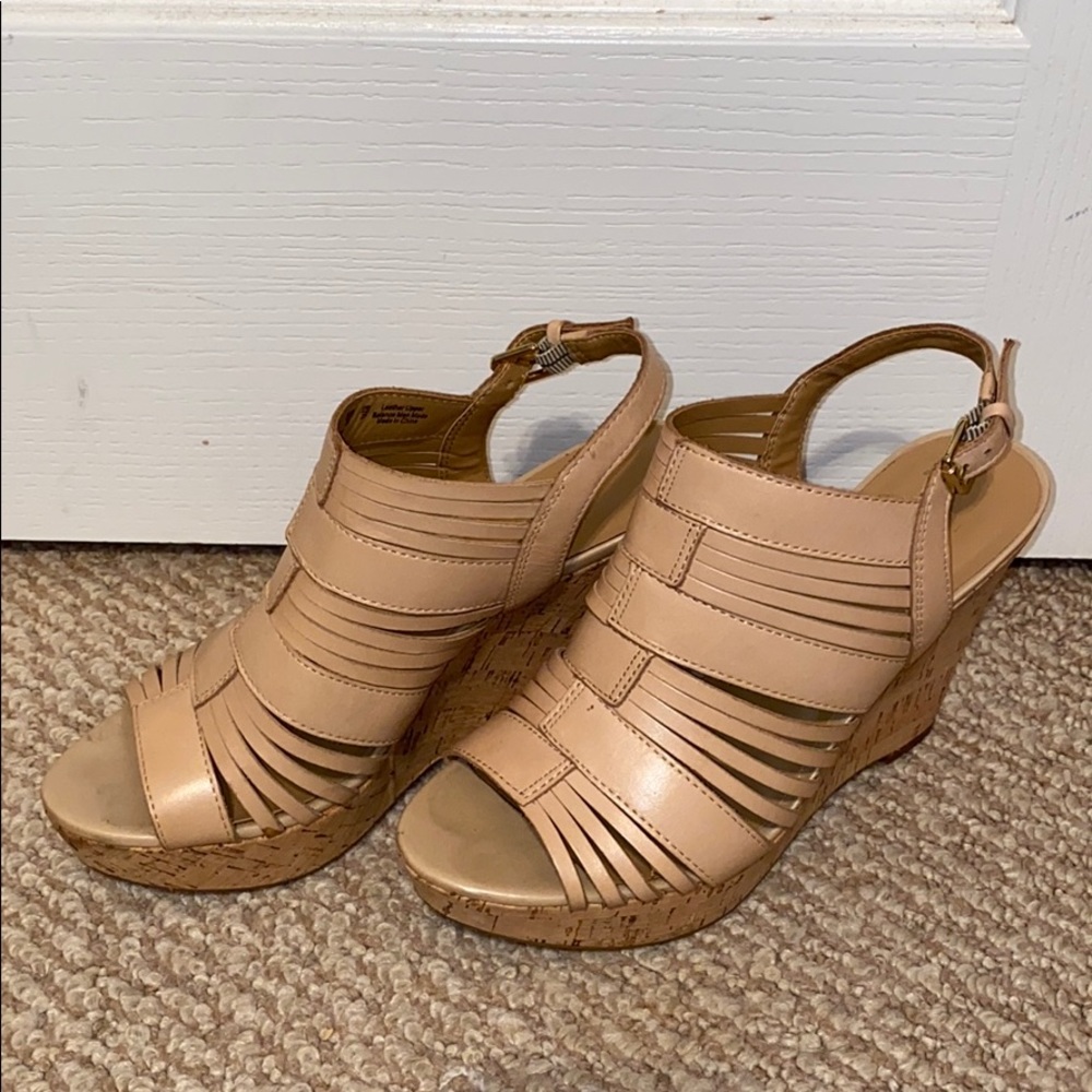 Nude Wedges